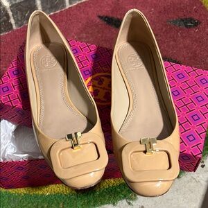Tory Burch Tan Leather Flats Timeless Slip-On Design